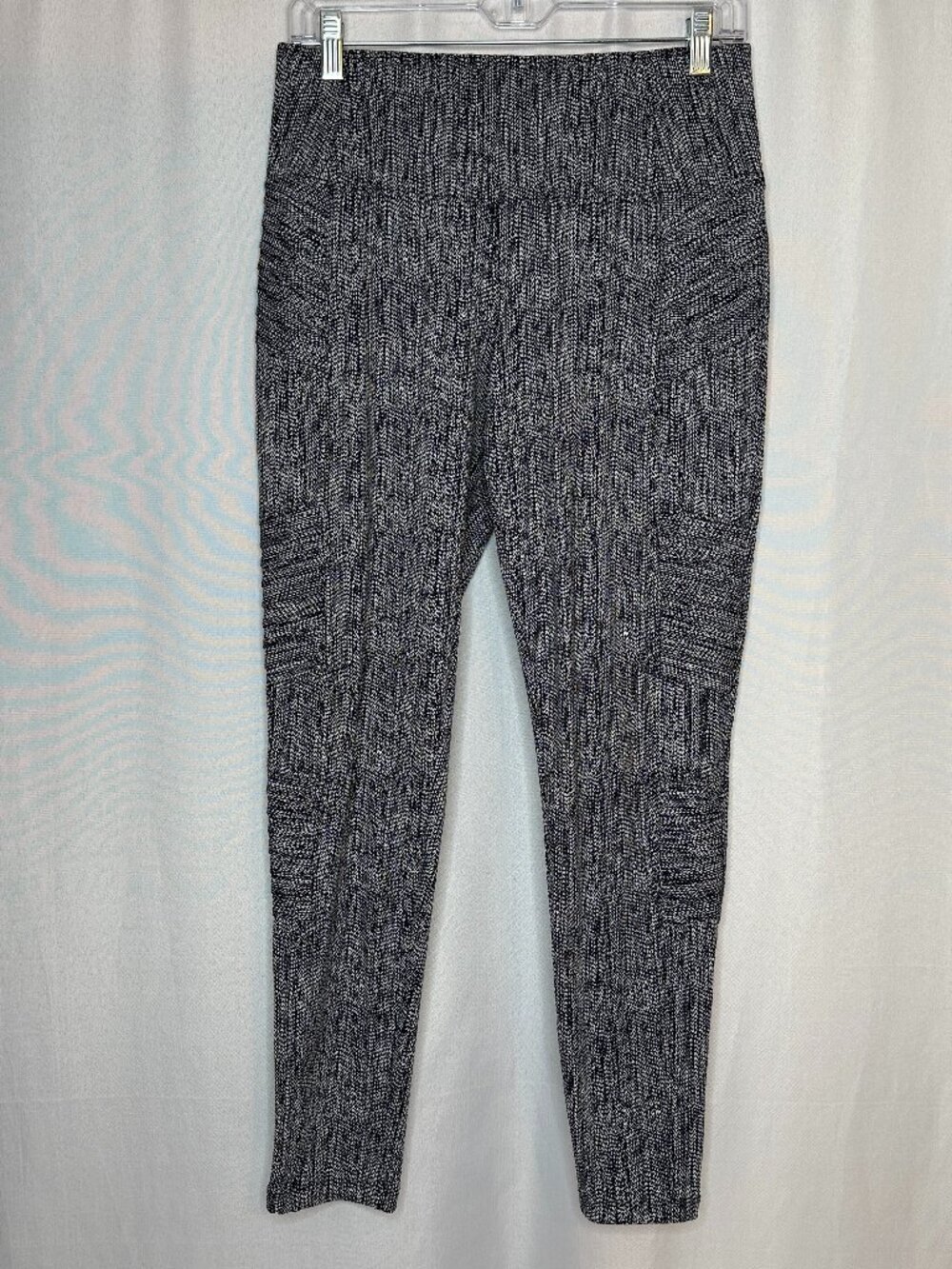 Athleta Delancy Textured Mototights Medium Gym Workout Athleisure Zip Ankles